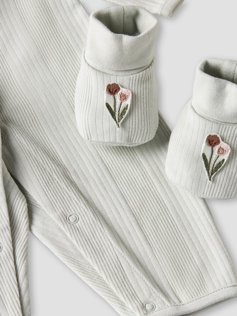 Set of 5 Clothing Gift Set with Duck Print