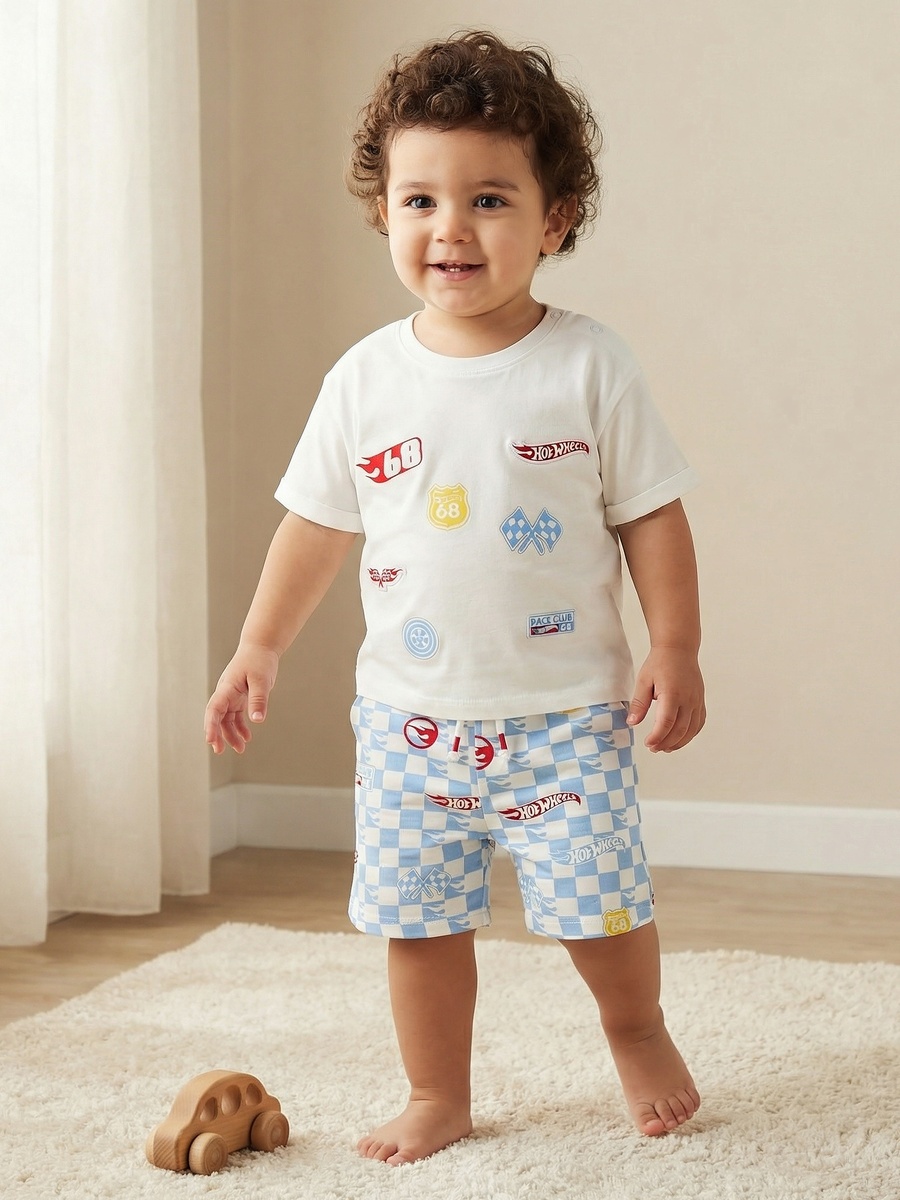Crew Neck T-Shirt and Shorts Set with Hot Wheels Print