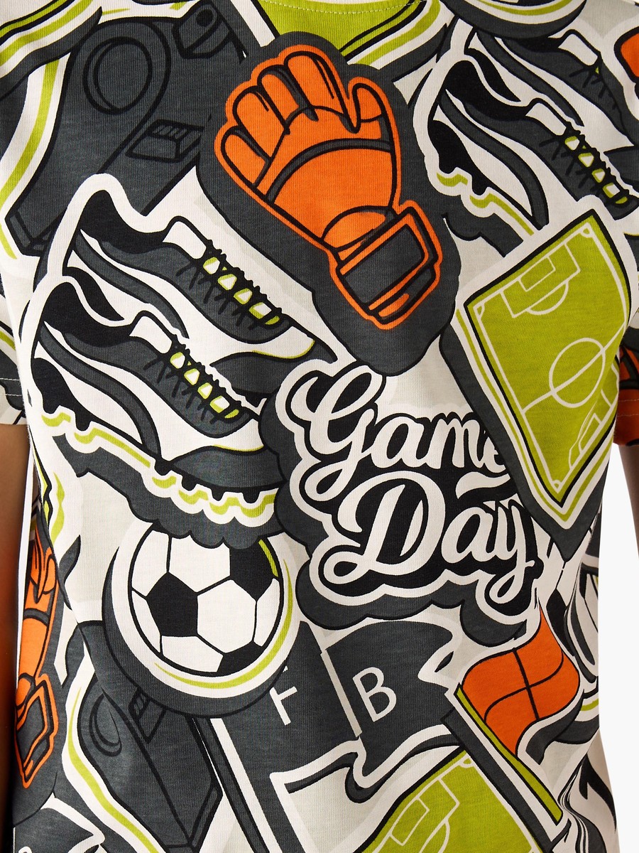 Set of 3 Crew Neck Short Sleeve T-Shirt and Shorts Set with Gaming Print
