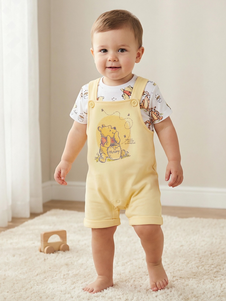 Crew Neck Short Sleeves T-Shirt and Dungaree Set with Winnie the Pooh Print