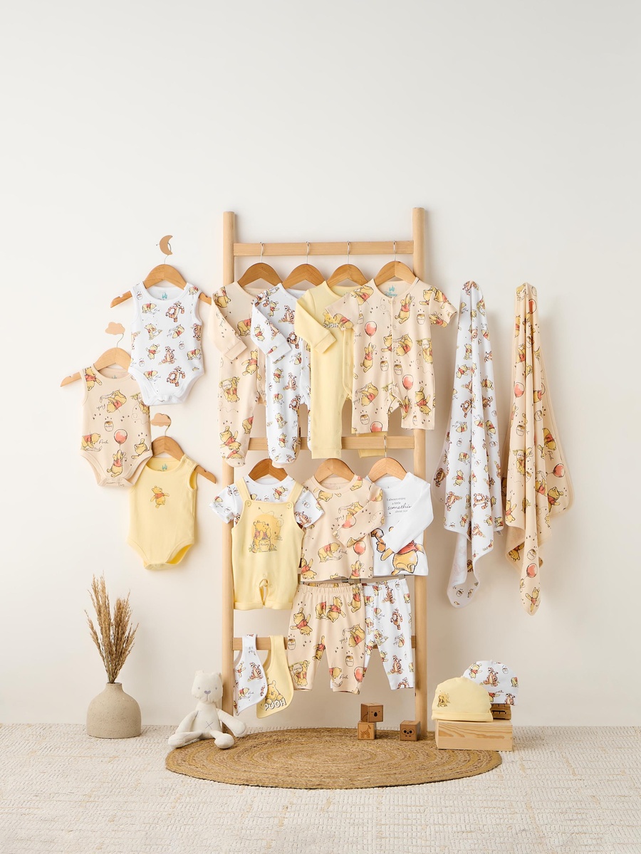 Crew Neck Short Sleeves T-Shirt and Dungaree Set with Winnie the Pooh Print