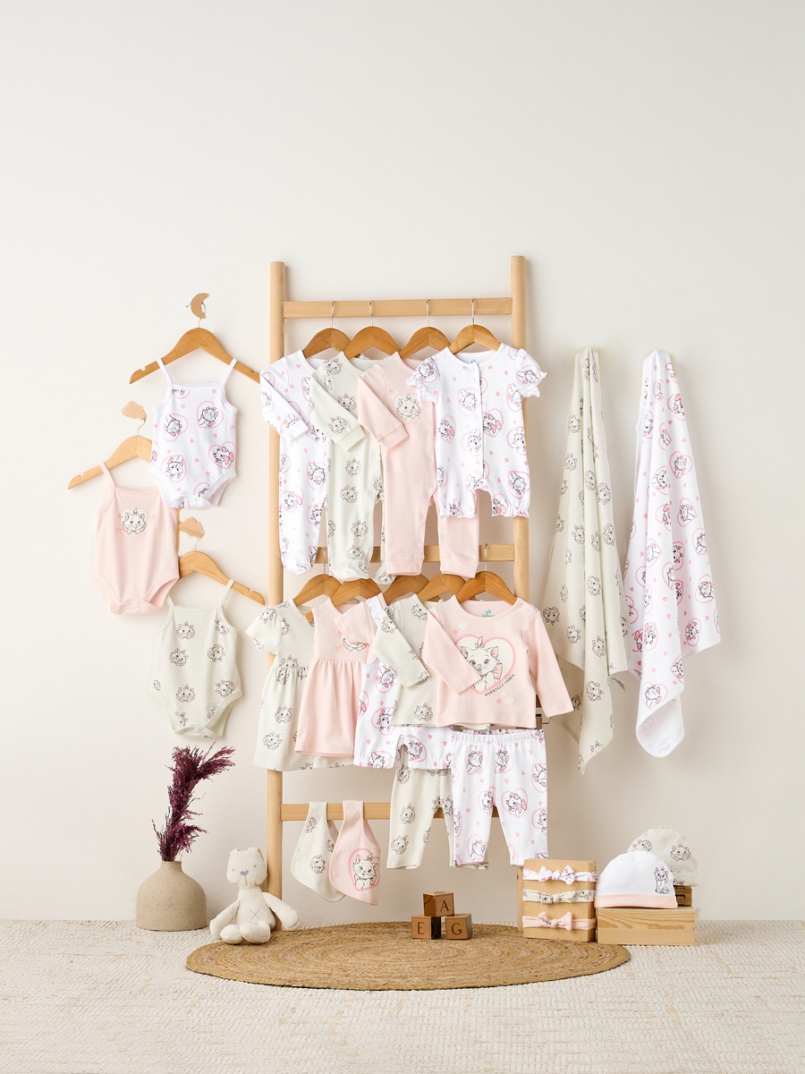 Round Neck Short Sleeves T-Shirt and Dungaree Set with Marie Print