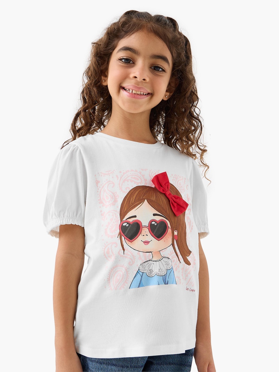 Round Neck Short Sleeves T-Shirt with Embellished Graphic Print