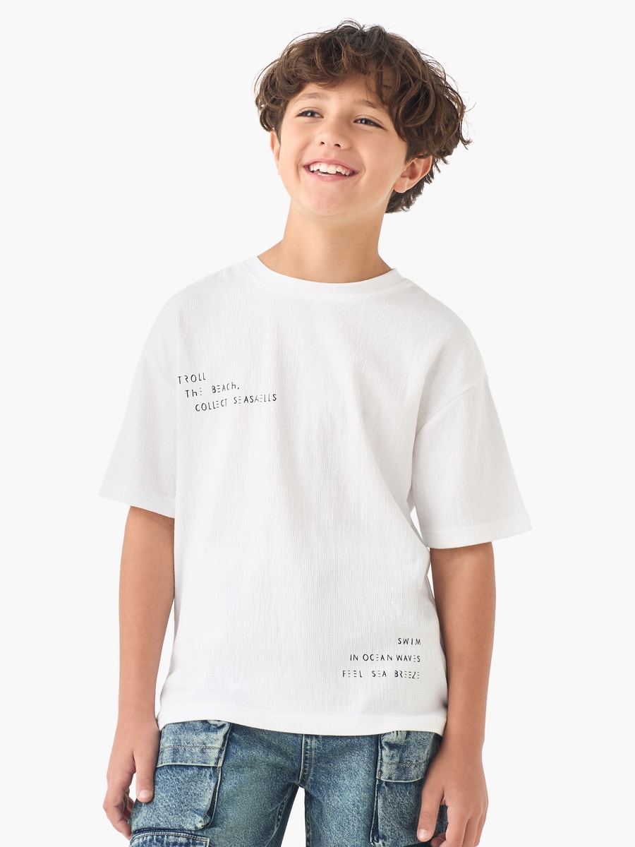 Crew Neck Short Sleeves T-Shirt with Graphic Print