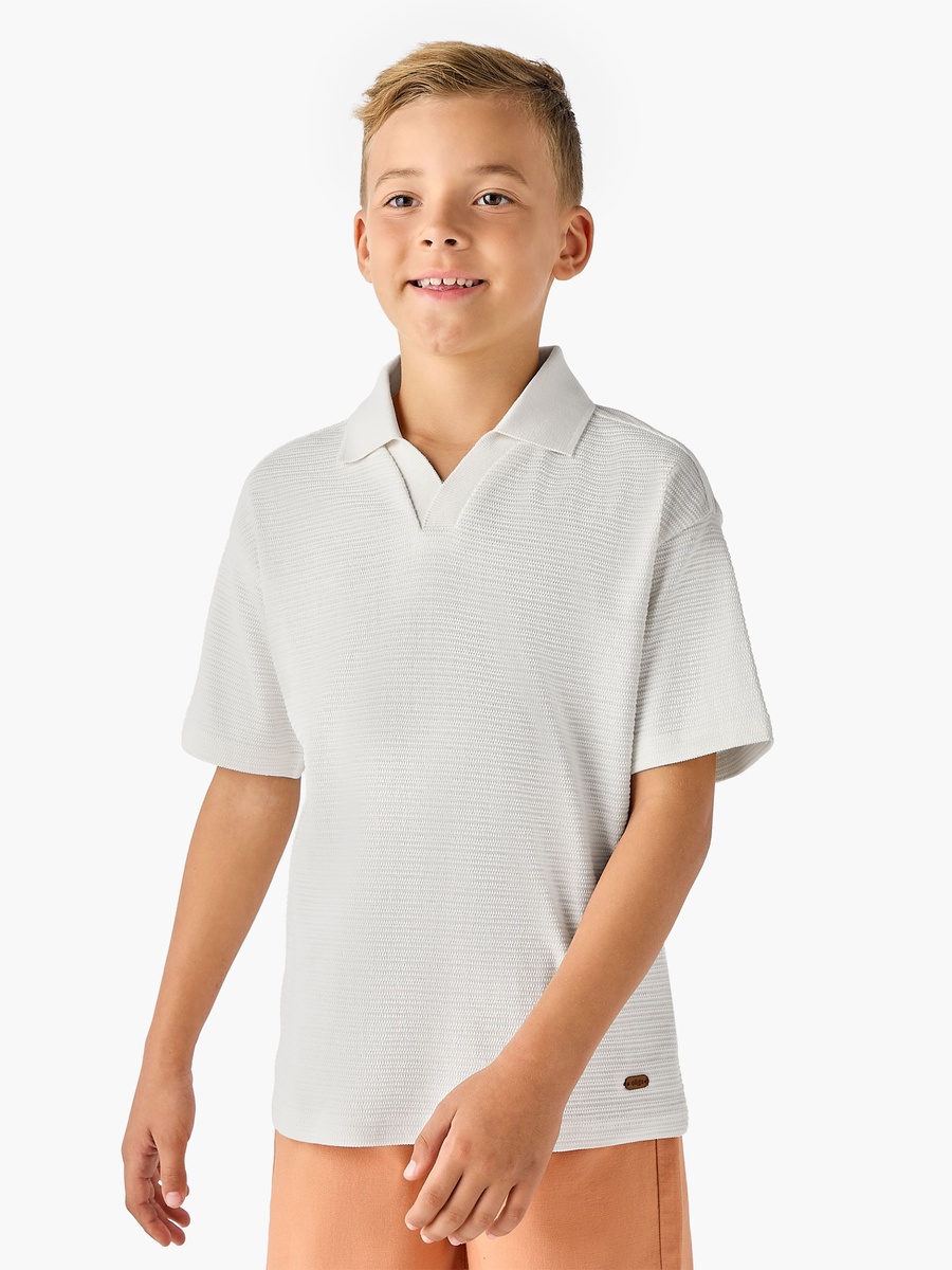 Johnny Collar Short Sleeves T-Shirt with Textured Design
