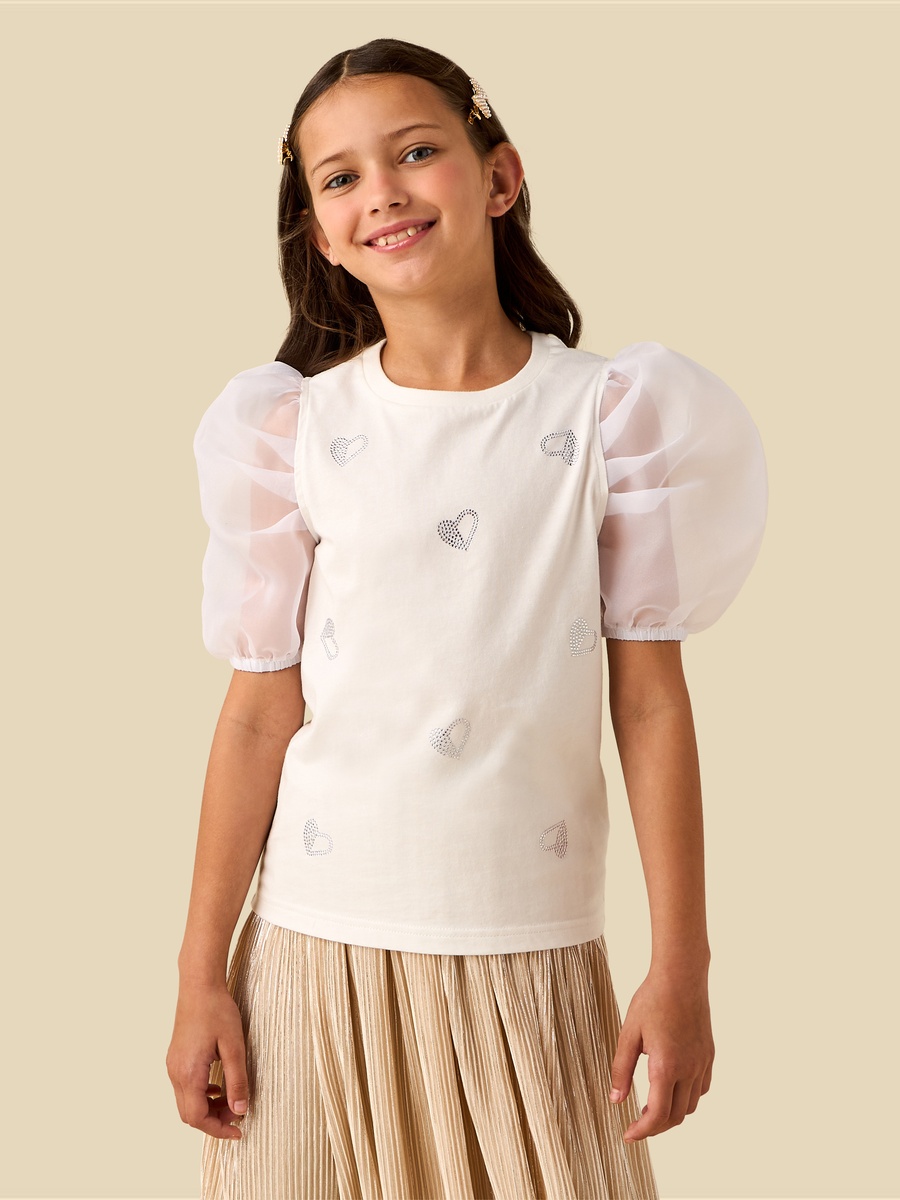 تيشيرت بياقة ضيقة وأكمام قصيرة وزينة 
