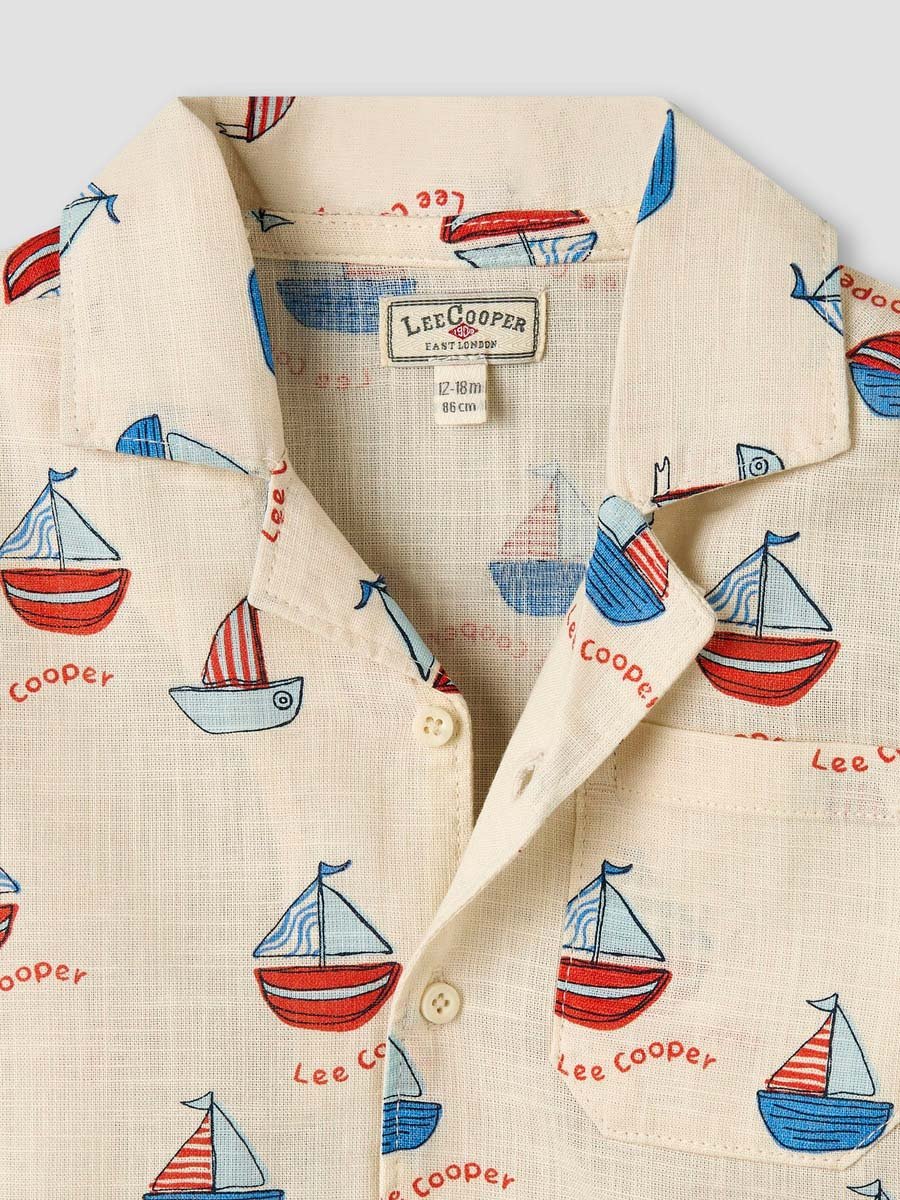 Camp Collar Short Sleeves Shirt with Sailboat Print