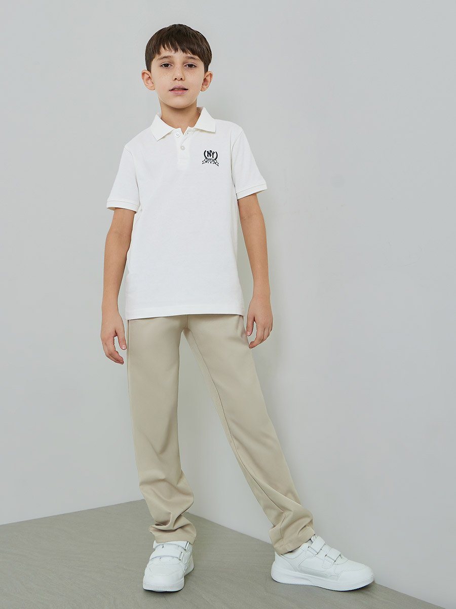 Boys Off White Chest Print Knitted Regular Fit Polo T-Shirt