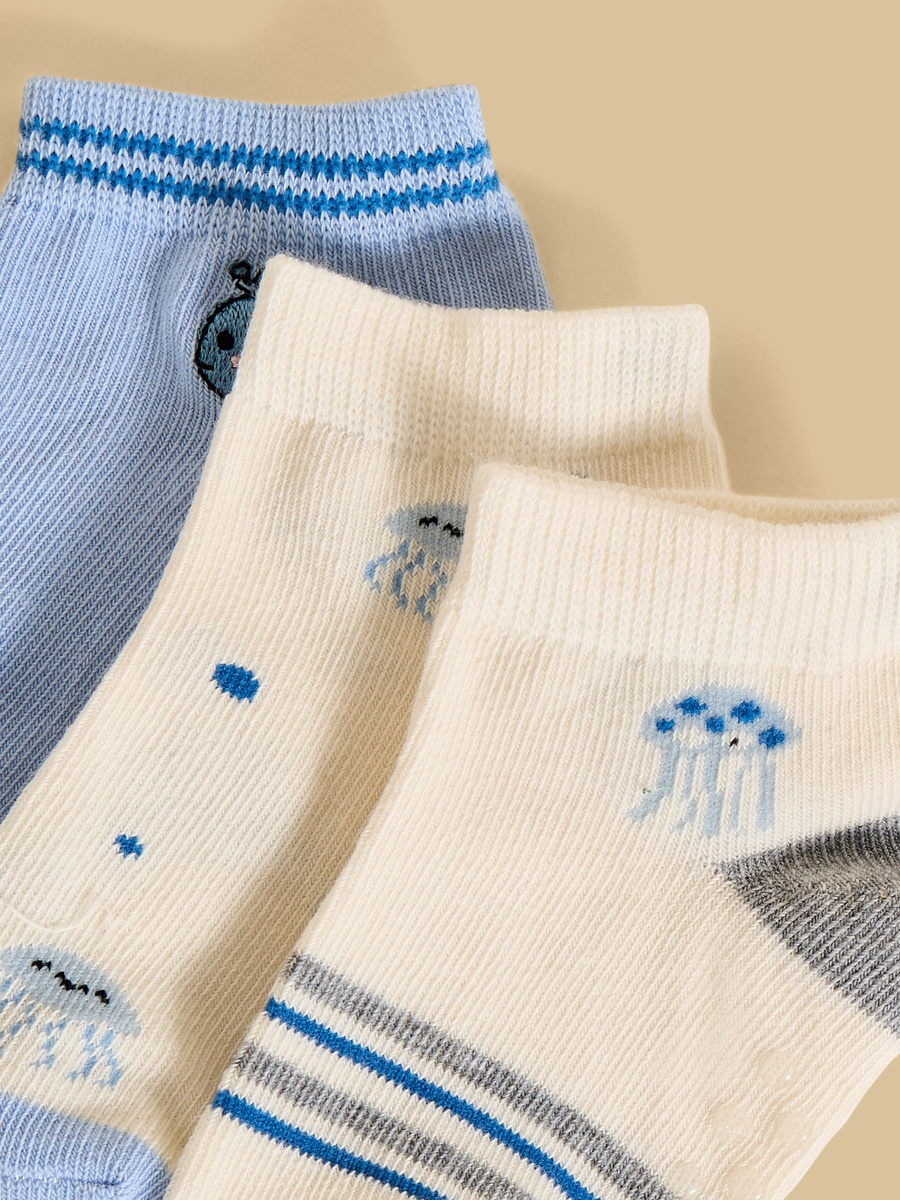 Pack of 3 - Printed Ankle Length Anti-Skid Socks