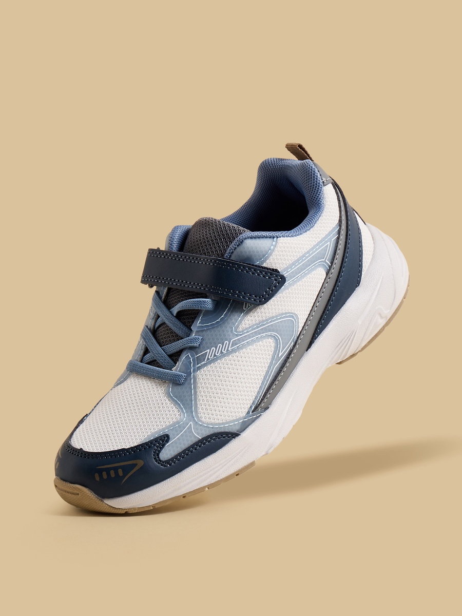 Mesh Panelled Sports Shoes with Hook and Loop Closure