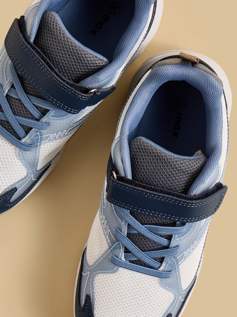 Mesh Panelled Sports Shoes with Hook and Loop Closure
