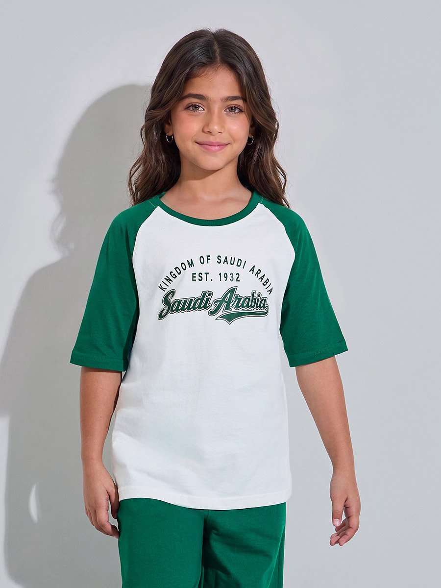 Teen Girls Raglan Sleeve T-Shirt and Cuffed Joggers Set