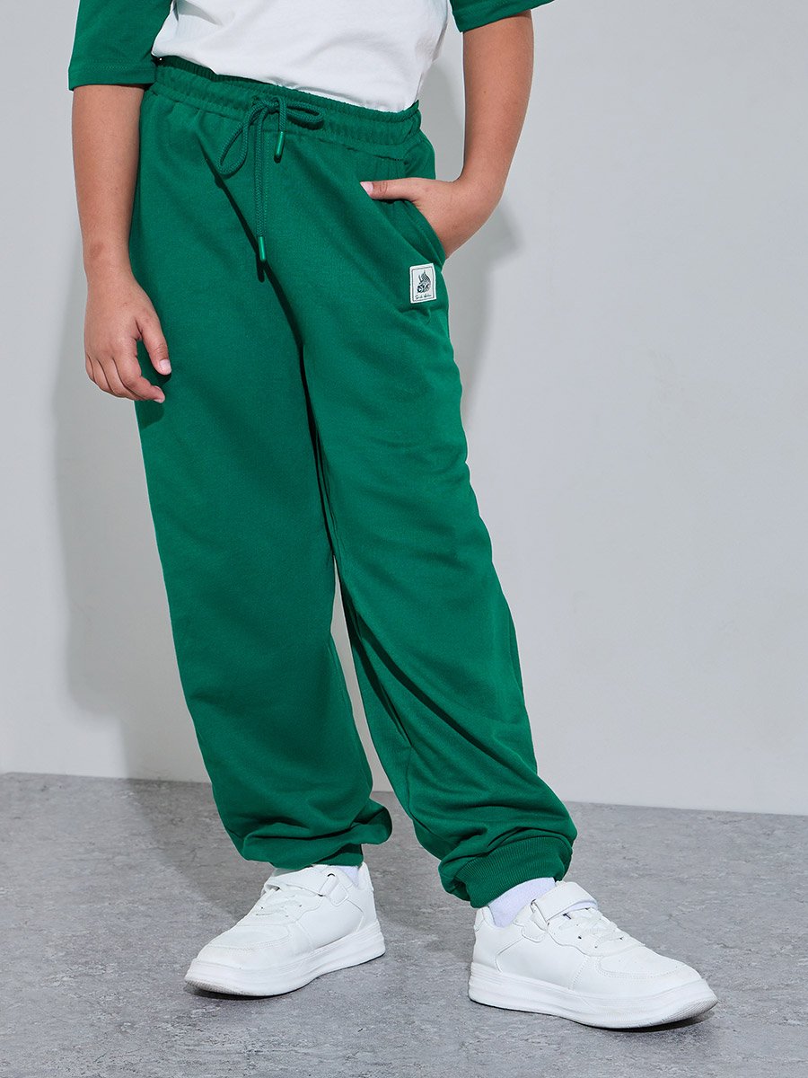 Teen Girls Raglan Sleeve T-Shirt and Cuffed Joggers Set