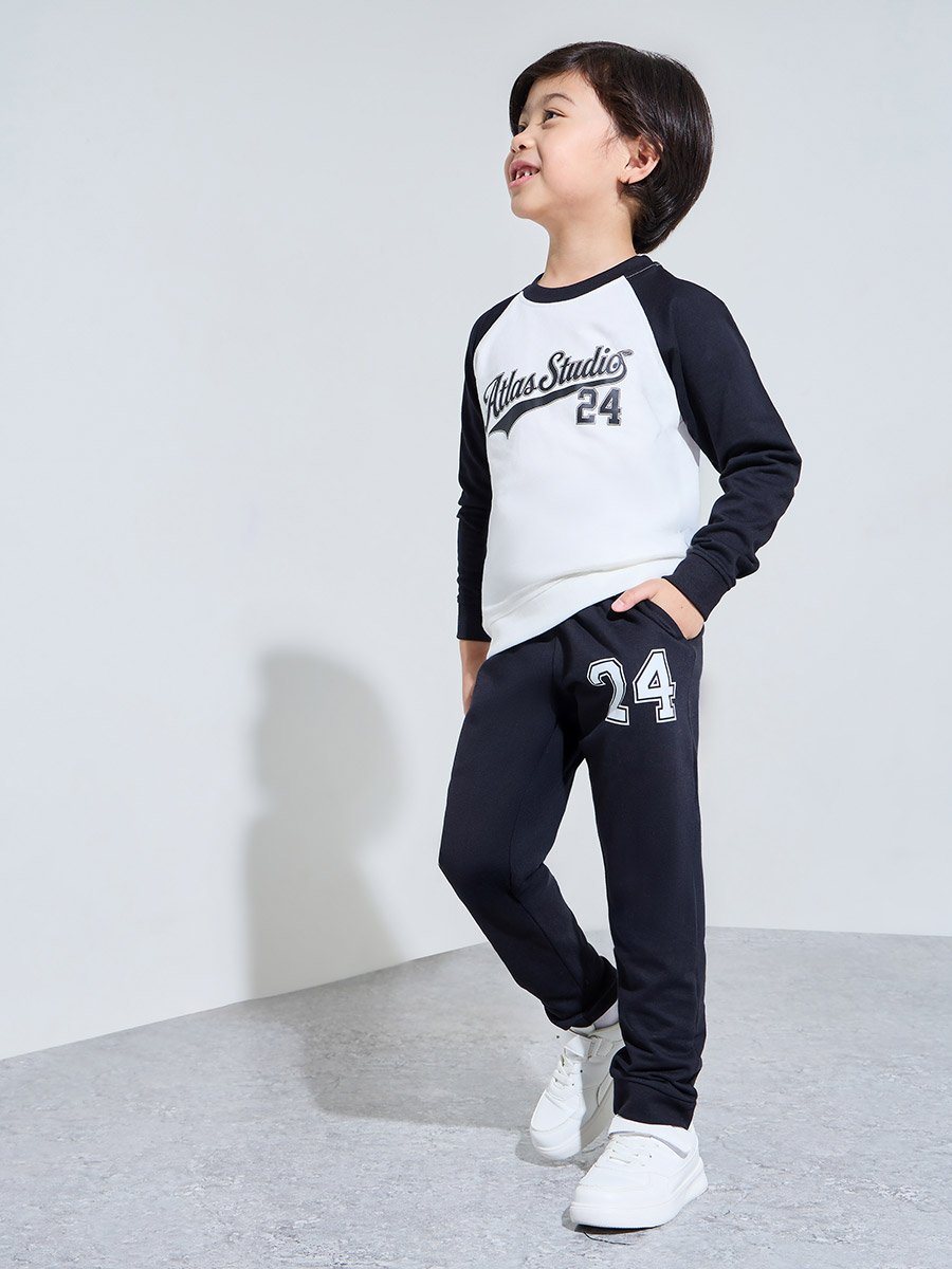 Boys Multi-Color Graphic print Raglan Sleeves Sweatshirt and Cuffed Joggers Set