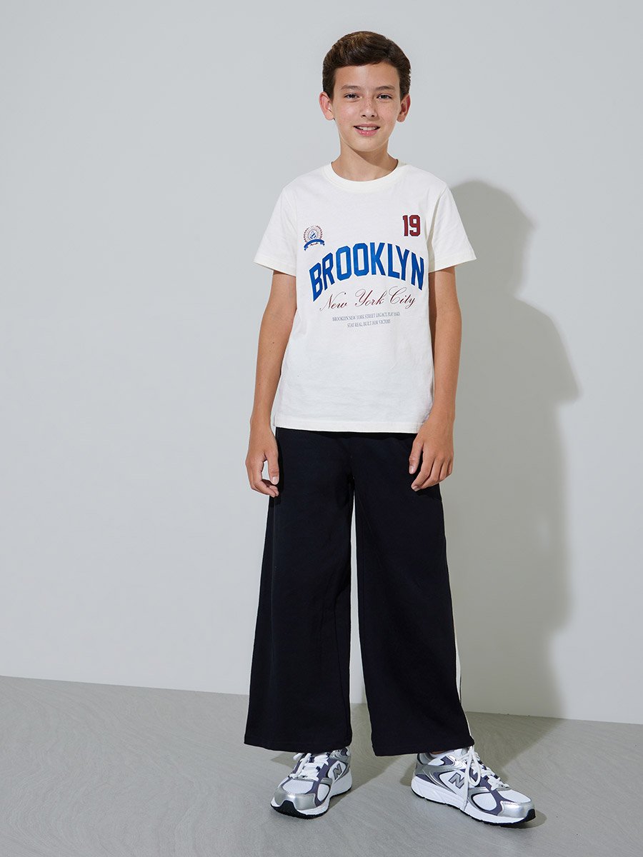 Teen Boys Off White Graphic Print Regular Fit T-Shirt