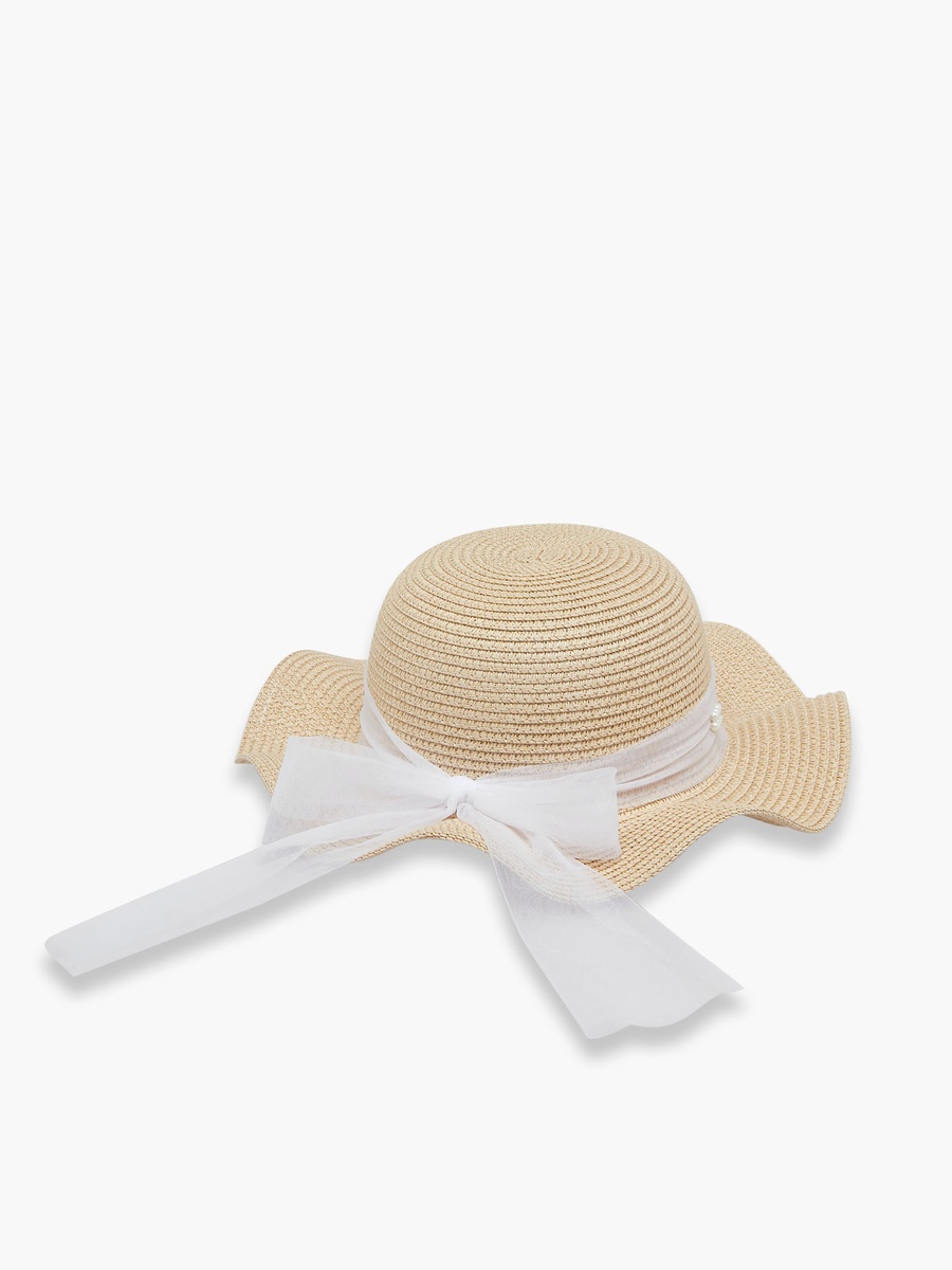 Hat with Bow Detail