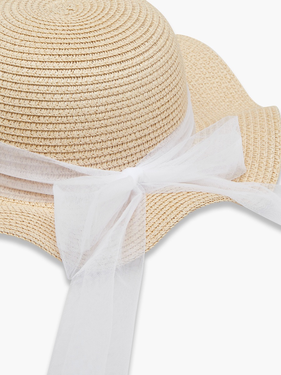 Hat with Bow Detail