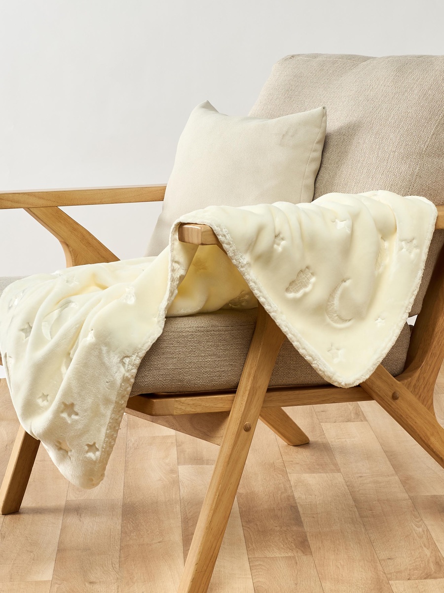 Receiving Blanket with Embossed Moon and Star - 80x100 cm