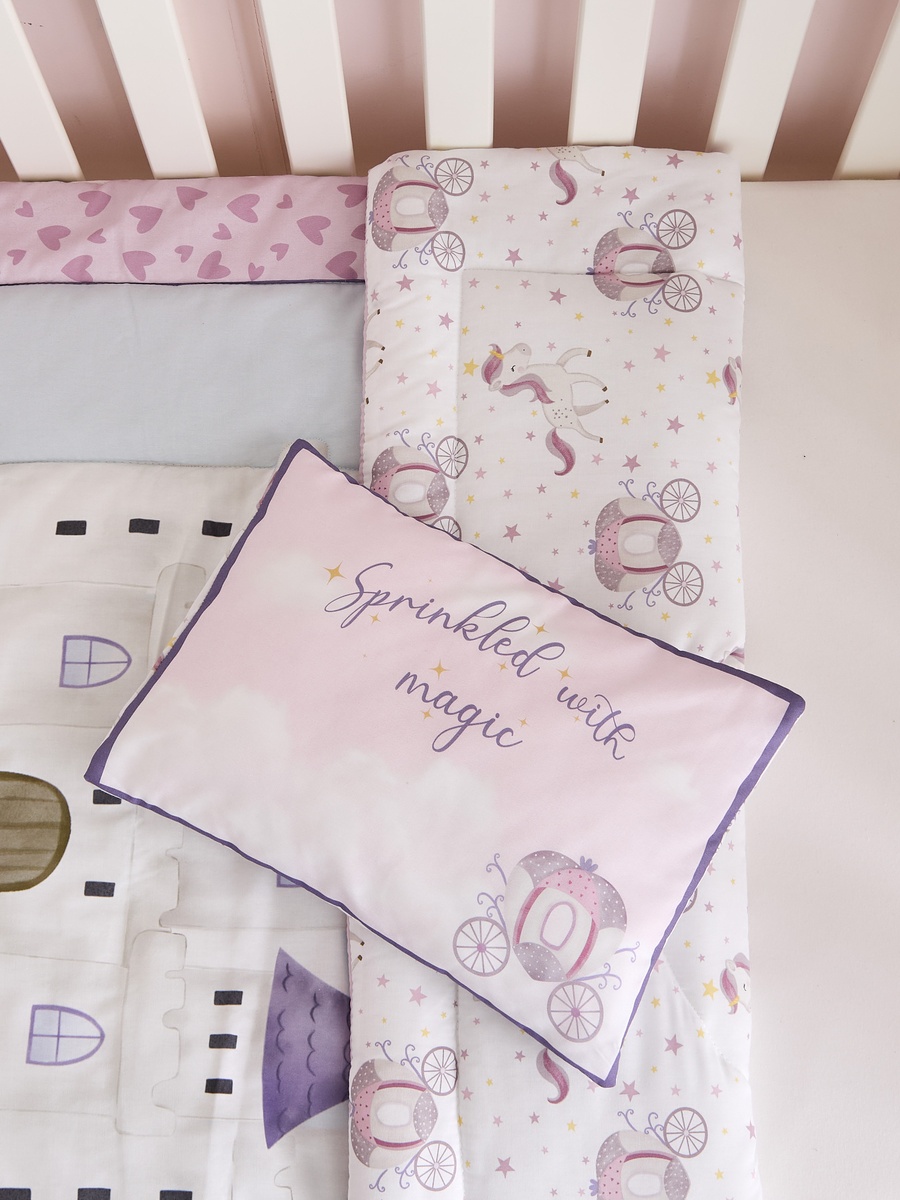 Baby Bedding Set with Unicorn Kingdom Print - 90x130 cm