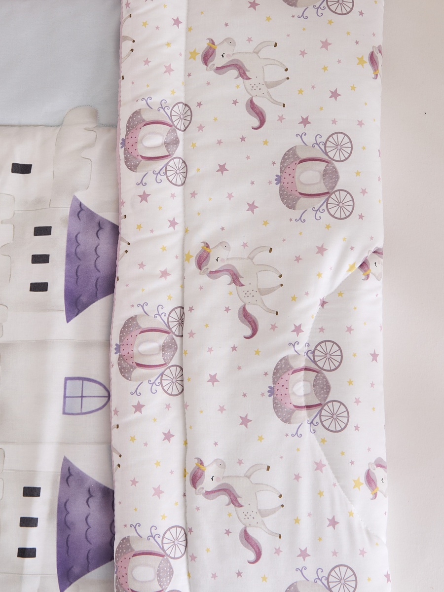 Baby Bedding Set with Unicorn Kingdom Print - 90x130 cm