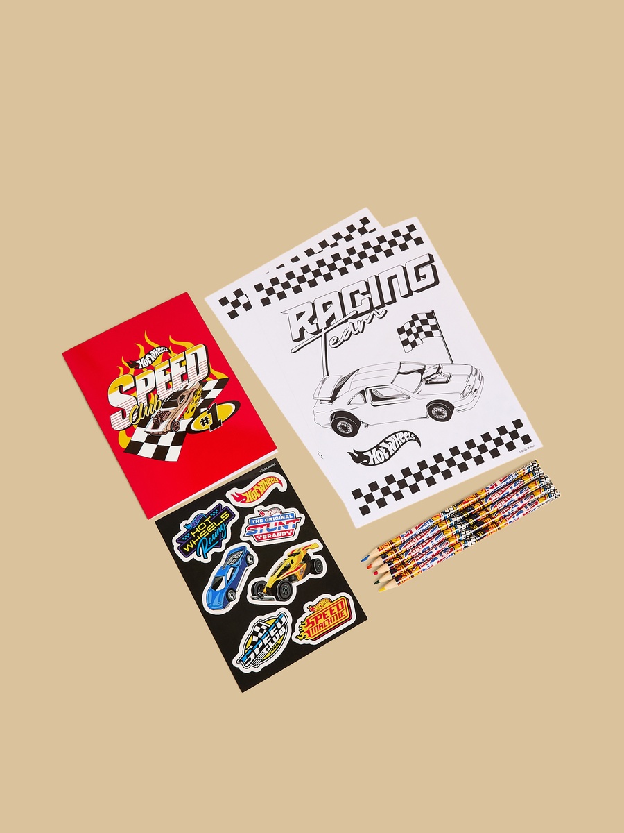 Hot Wheels Colouring Set