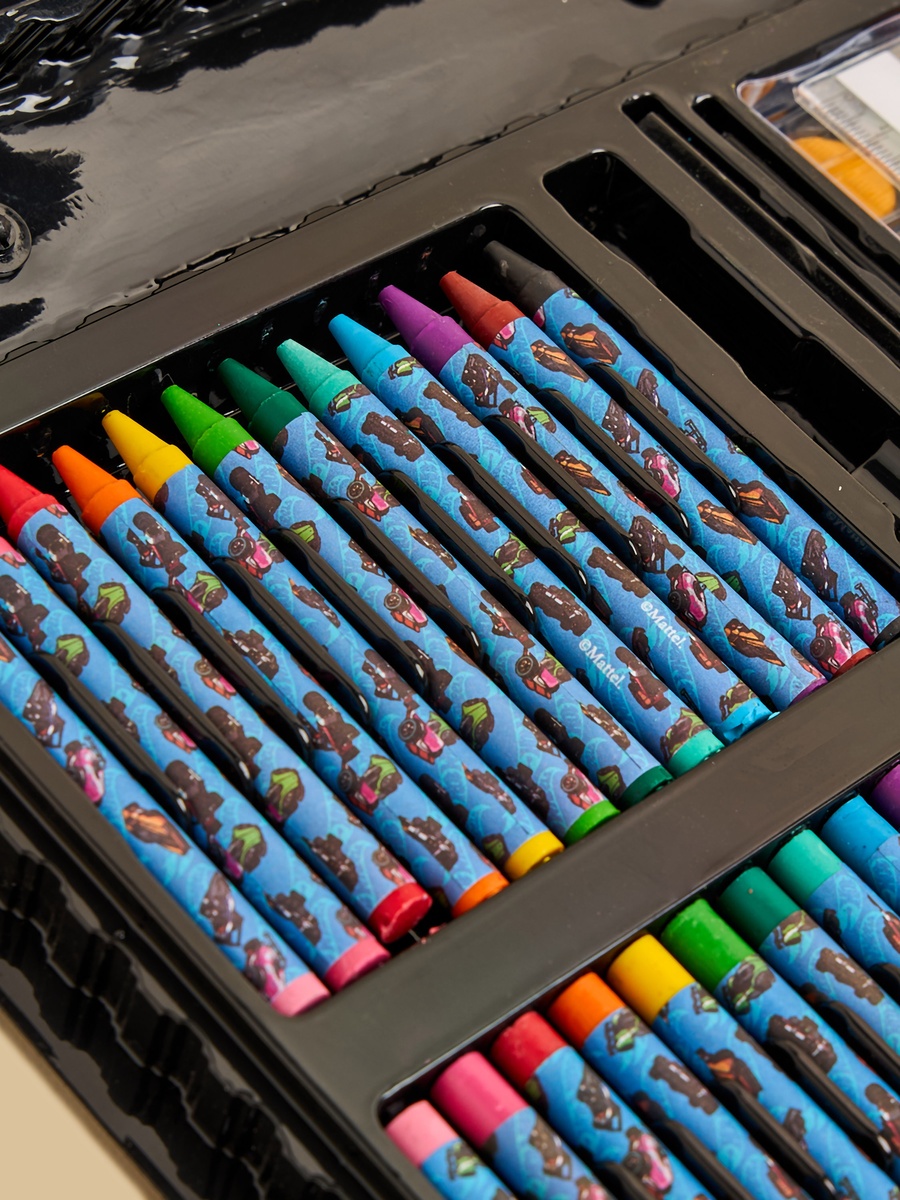 Hot Wheels Print 80-Piece Colouring Set