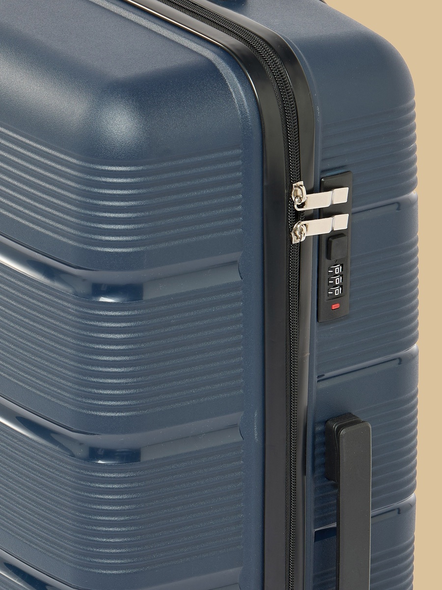 Ribbed Hardcase Trolley Bag