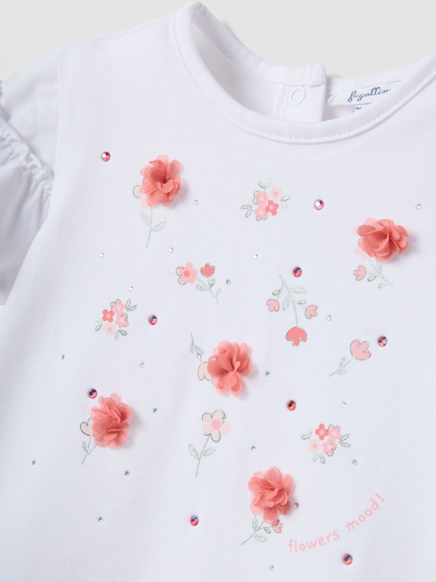 تيشيرت قطن بتفاصيل زهور