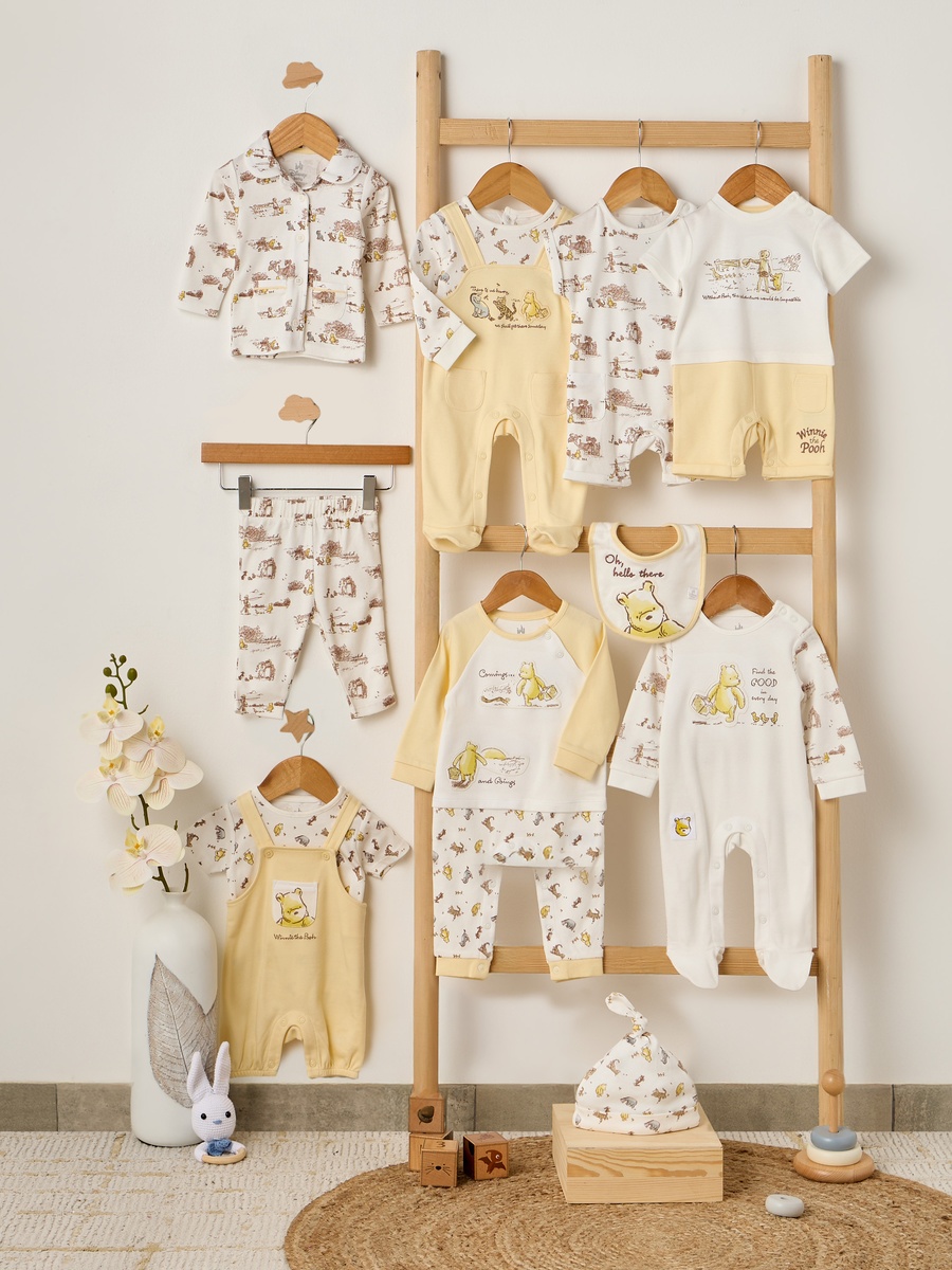 Cotton Crew Neck Long Sleeves Sleepsuit with Winnie the Pooh and Friends Print