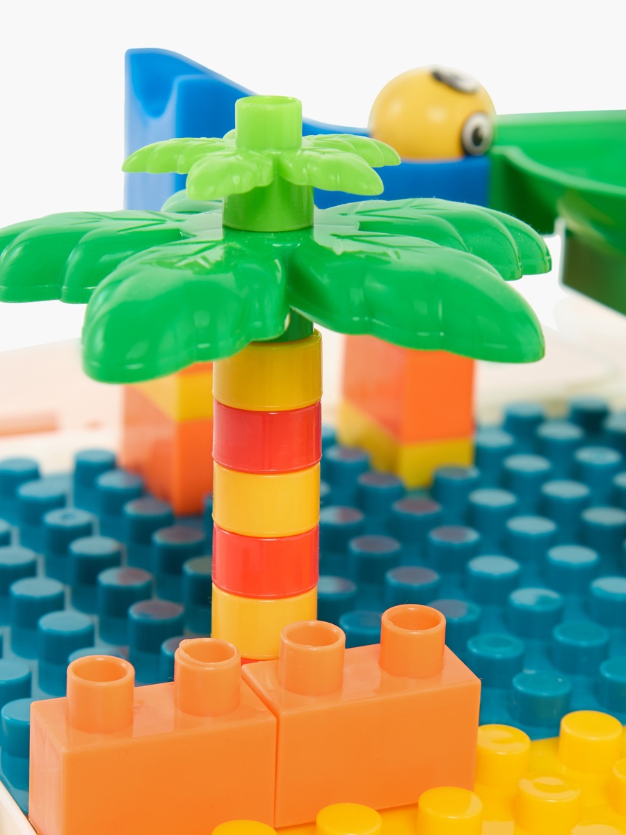 Building Block Table with Chair and 108 Blocks