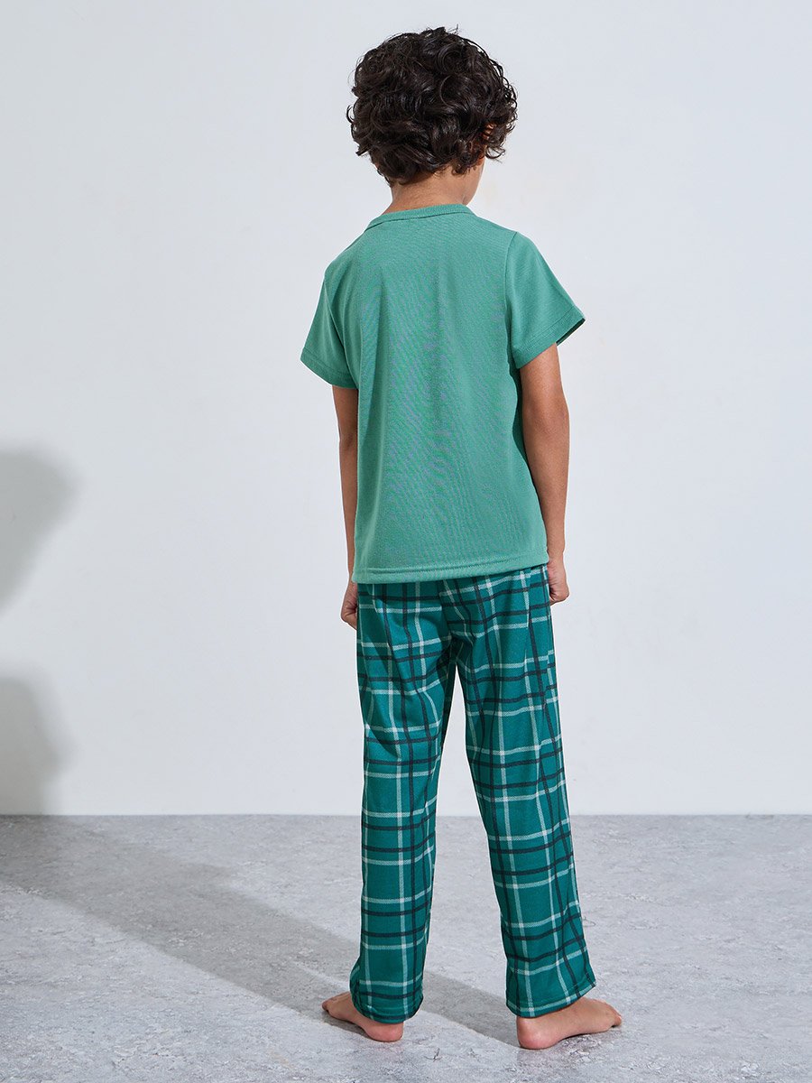 Green Graphic Print T-Shirt and Checked Pants Pyjama Set