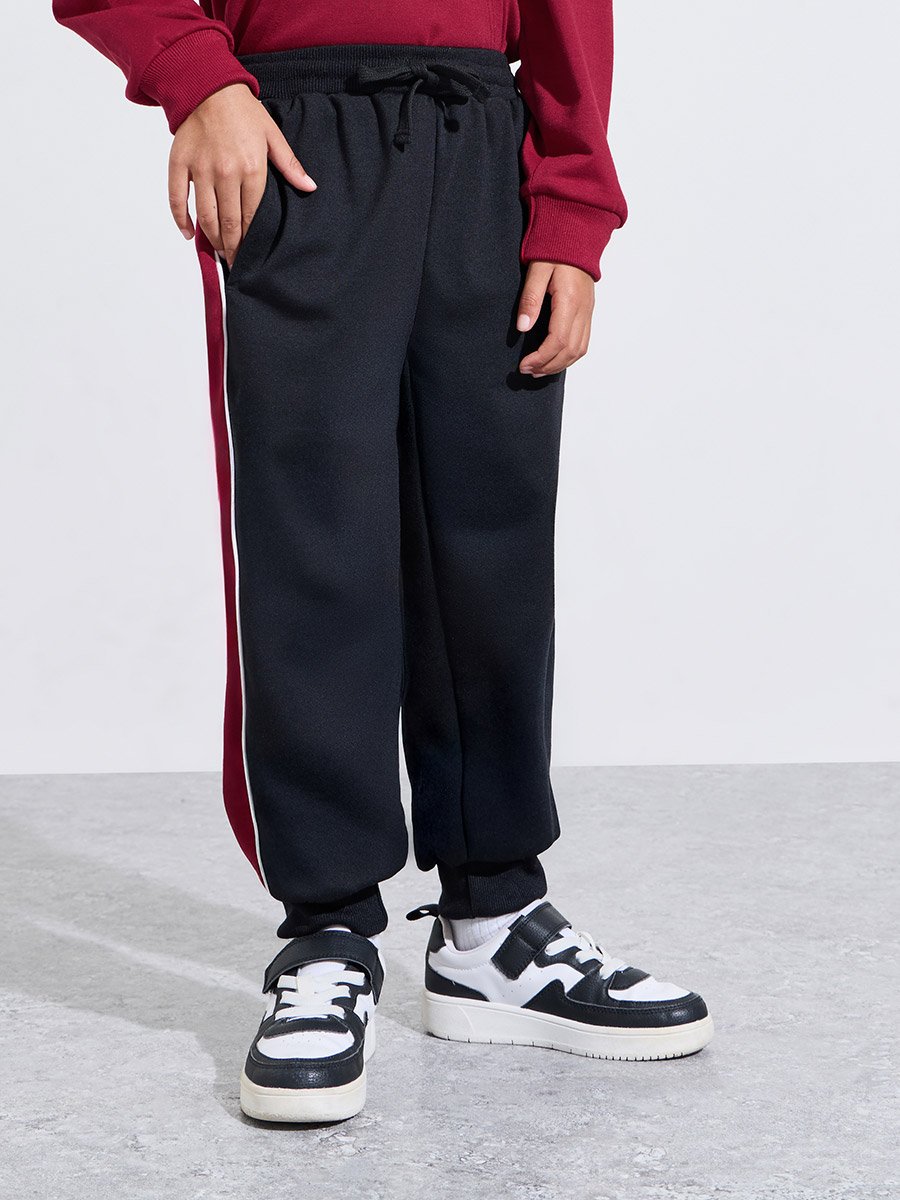 Toddler Boy Jog Set ,   drop shoulder hooded sweat top with contrast binding on shoulder and sleeve
Pull on jogger & jogger with color blocking side panel
Rib cuff and adjustable drawcord, with chest emrboidery