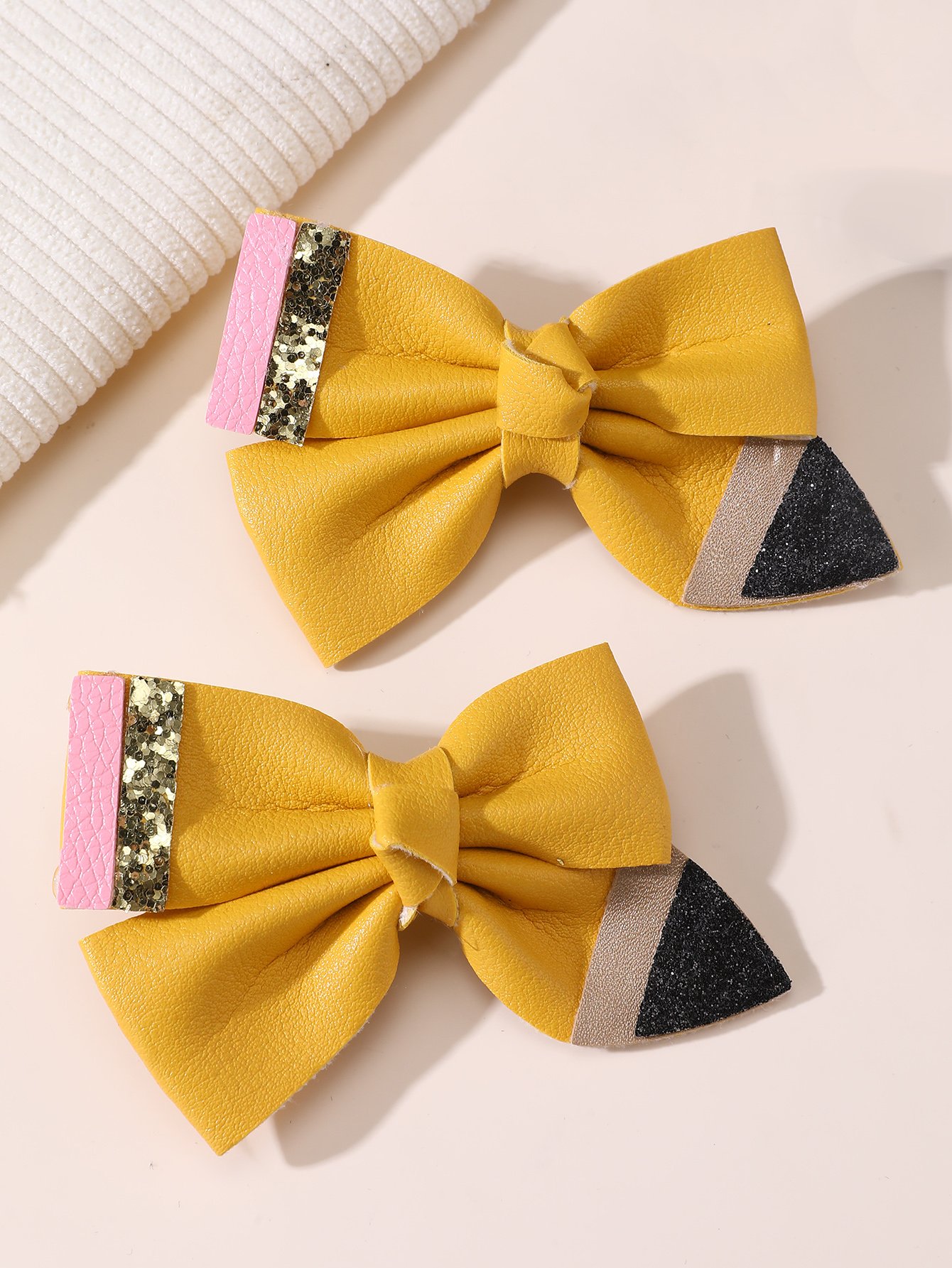 Set of 2 - Pencil Style Bow Hair Clips