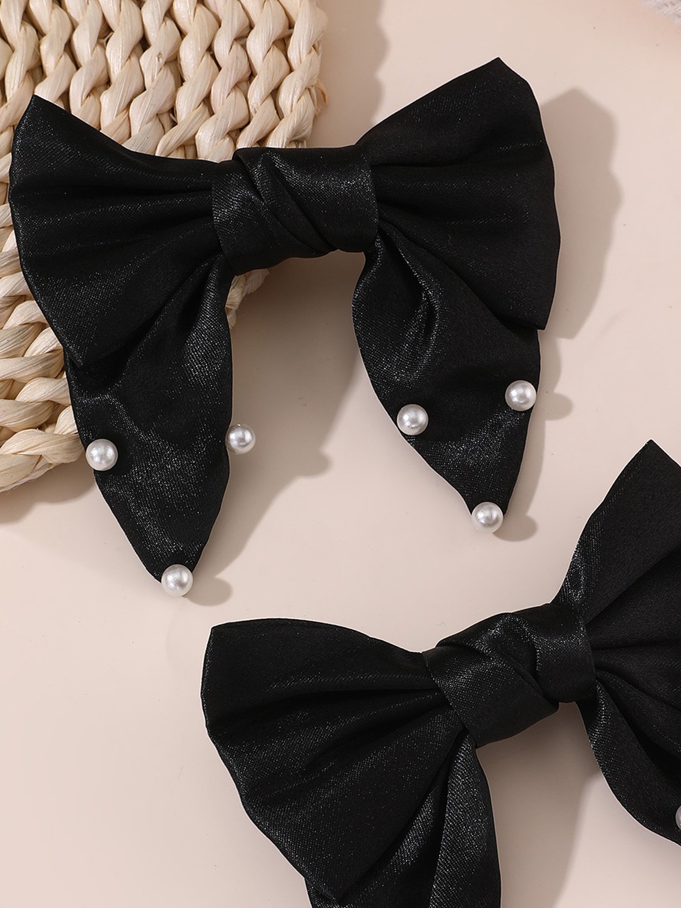 Set of 2 - Pearl Bow Hair Clips