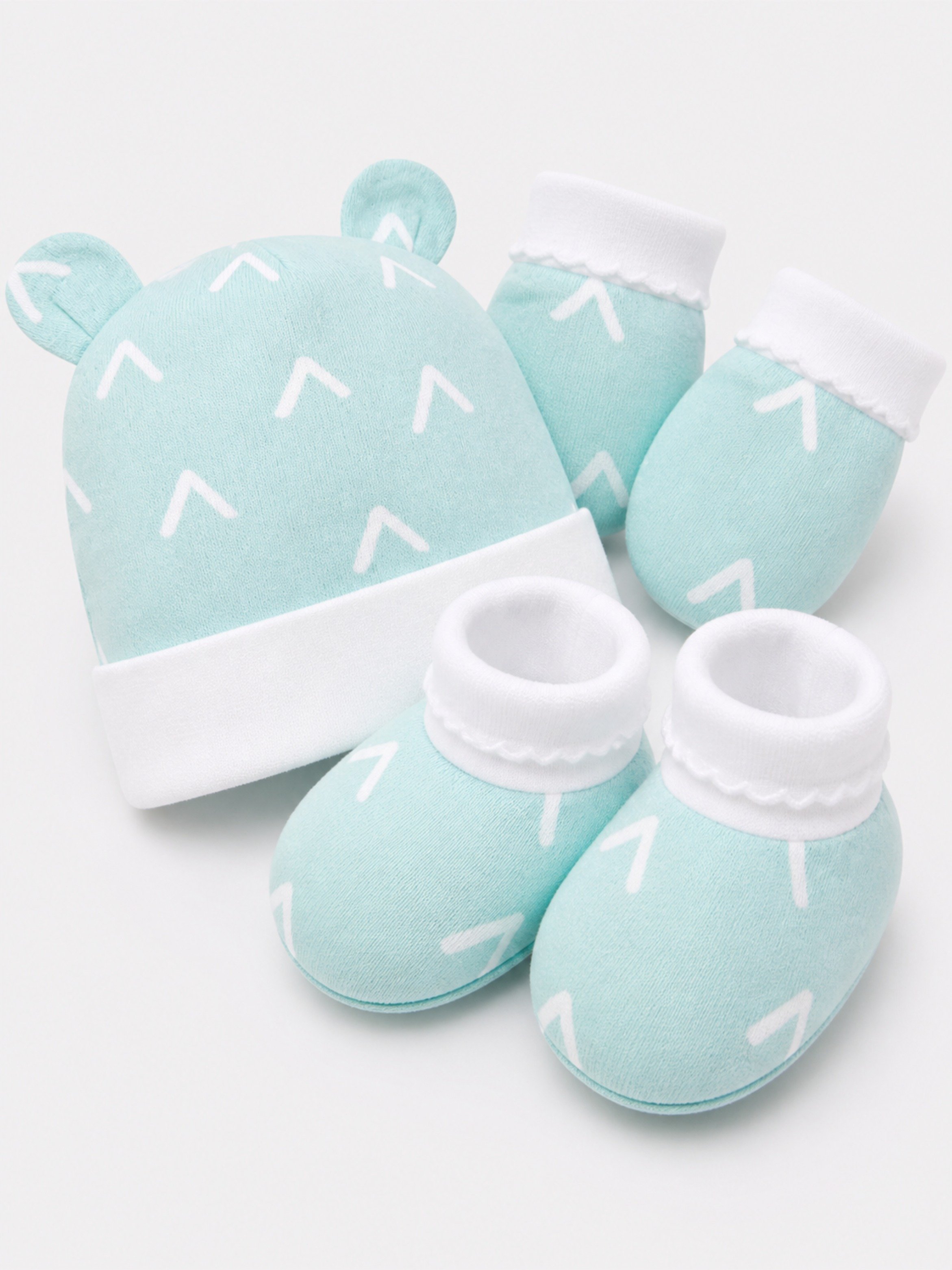 Newborn 3-Piece Green Cotton Printed Hat, Mittens and Booties