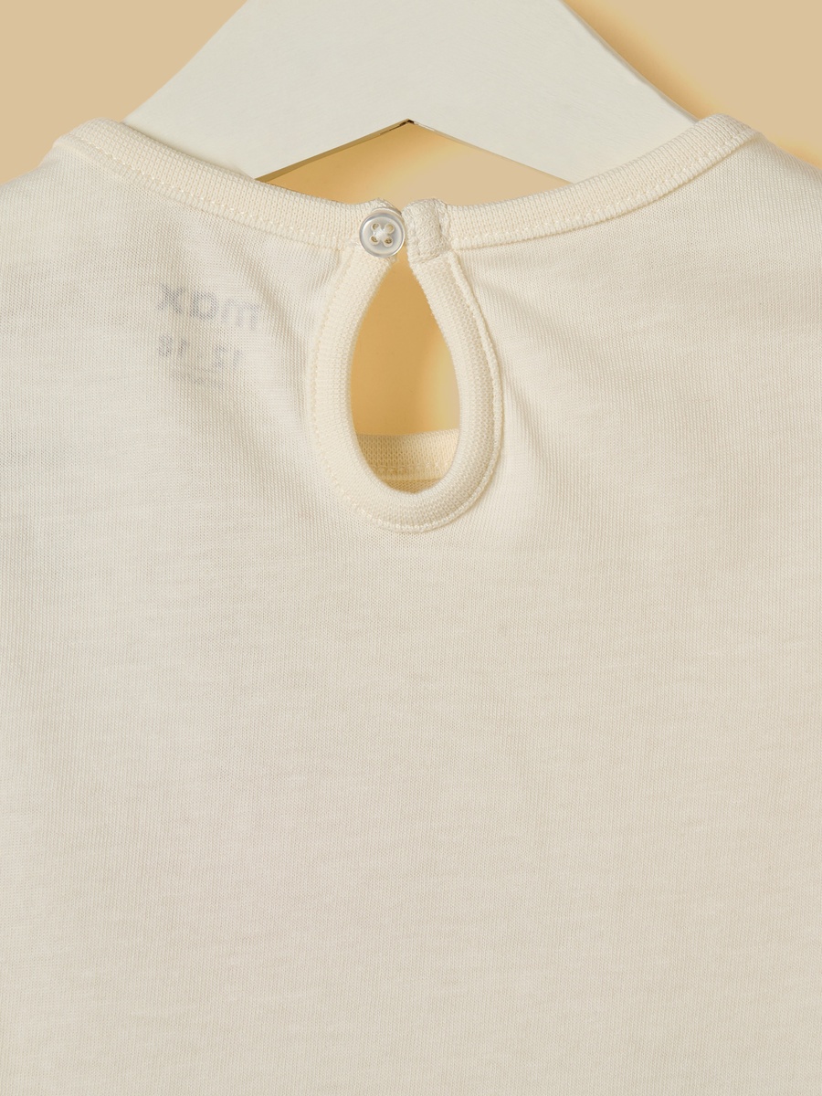 Graphic Print Sleeveless Top