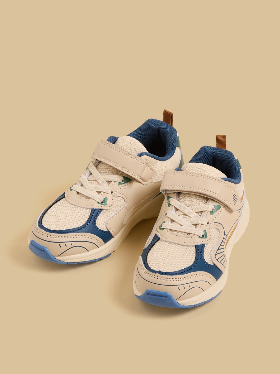 Colourblock Sports Shoes with Hook and Loop Closure