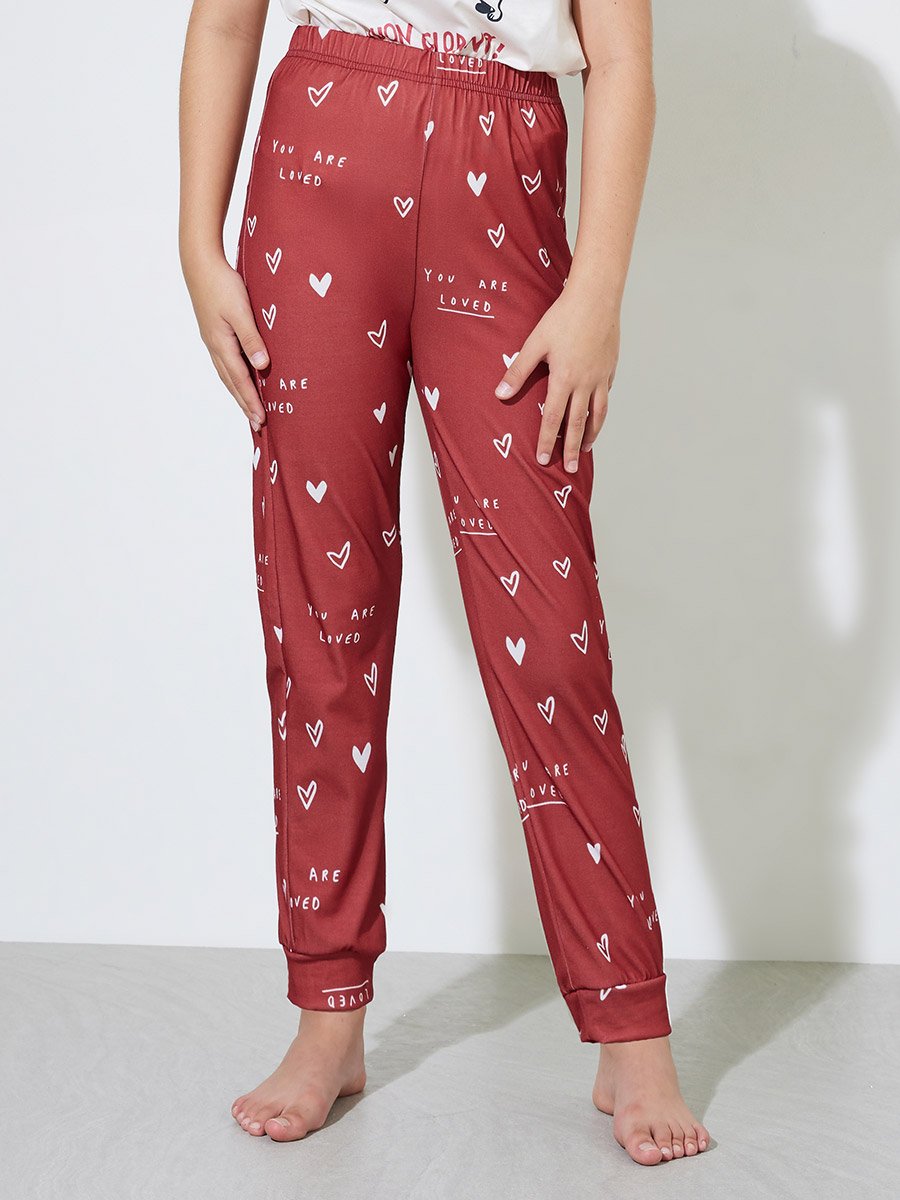 Teen Girls White Graphic Print T-Shirt and Red Cuffed Pants Pyjama Set