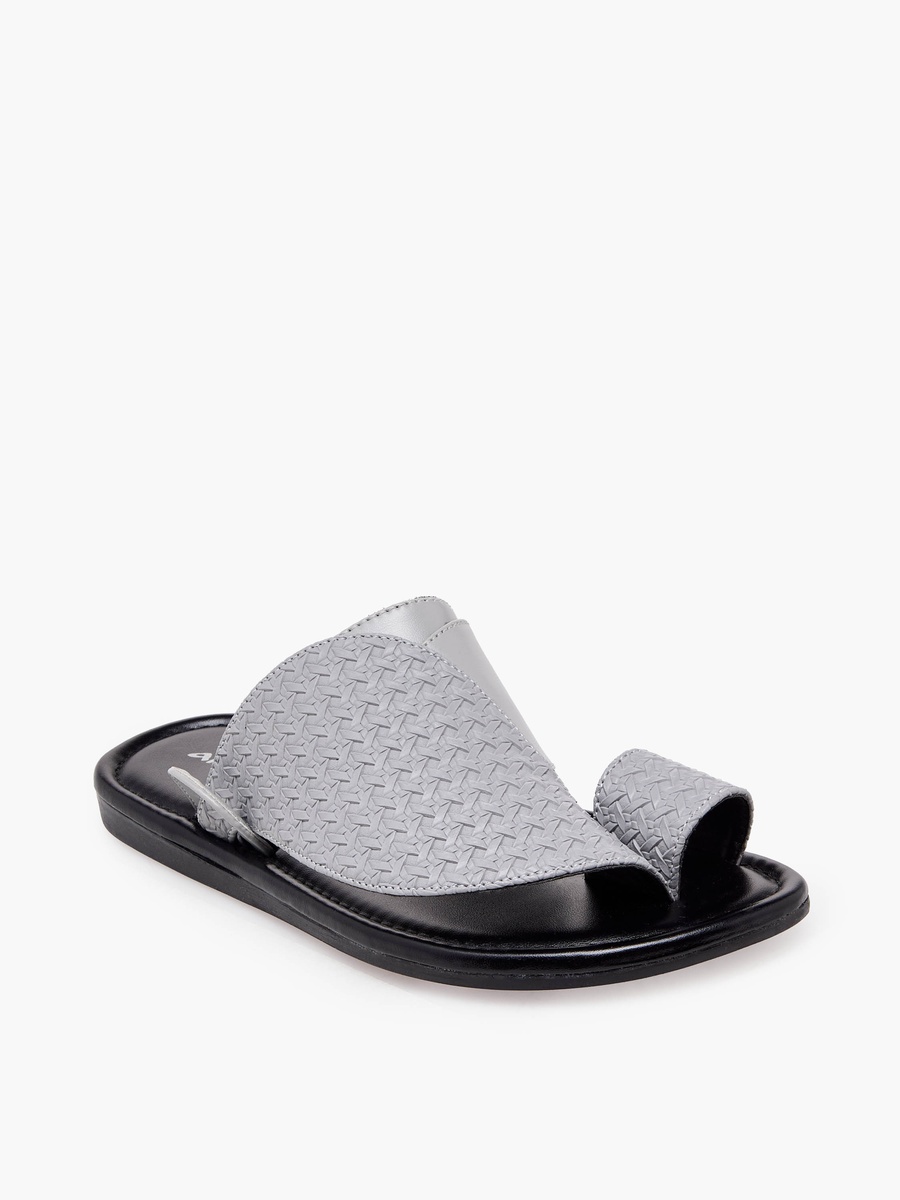 Boys Toe Loop Arabic Sandals