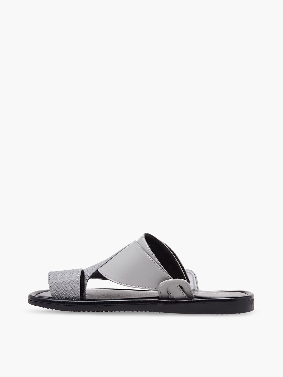 Boys Toe Loop Arabic Sandals