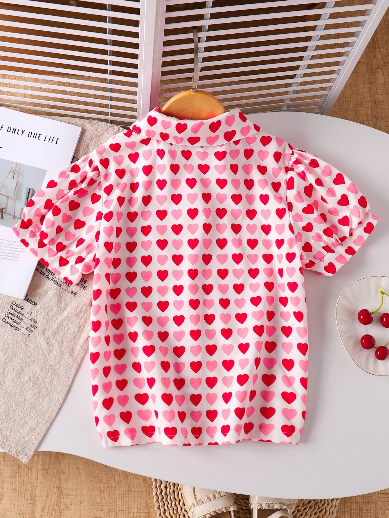 Girls Heart Print Collared Short Sleeve Shirt