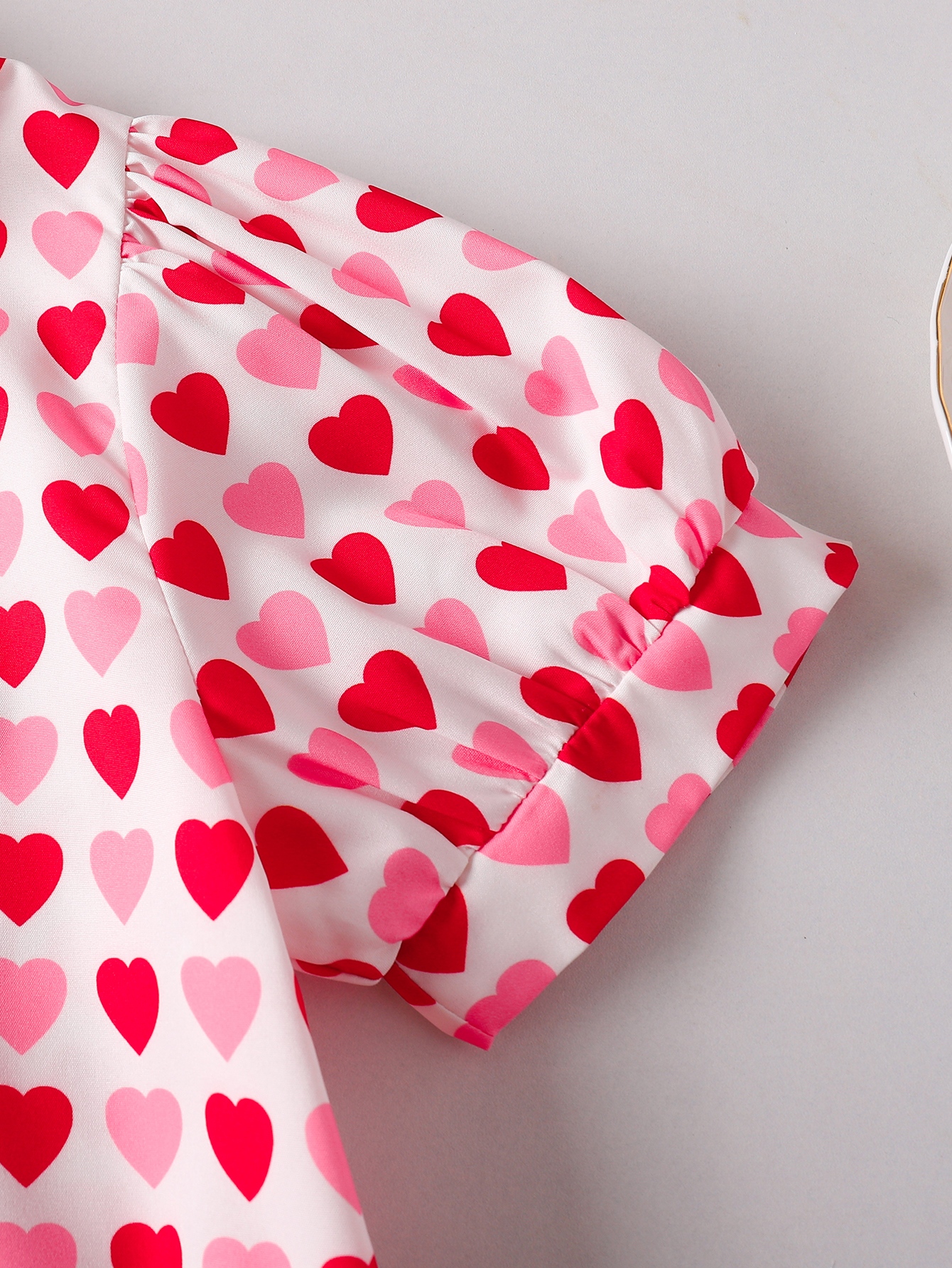 Girls Heart Print Collared Short Sleeve Shirt