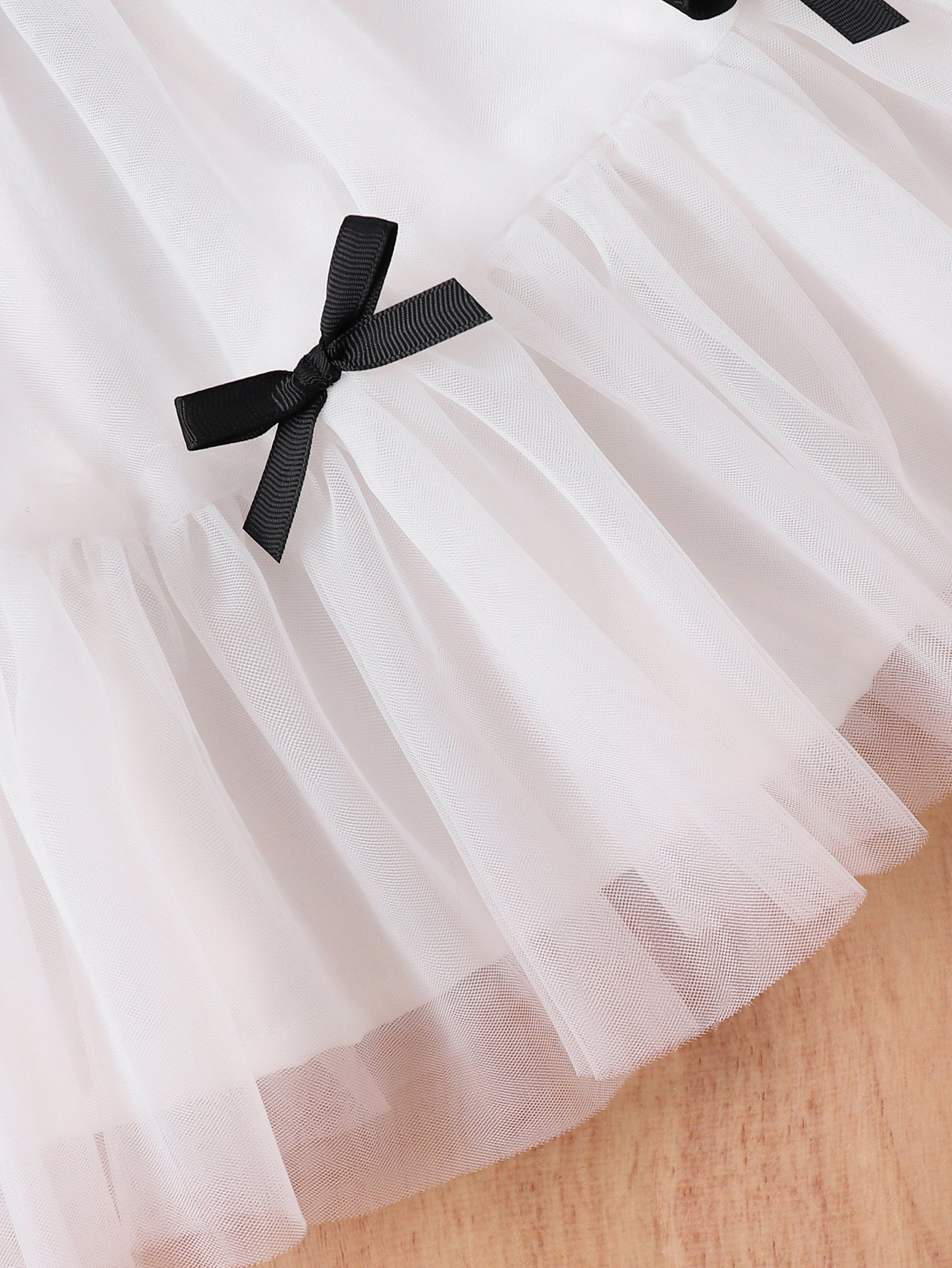 Girls White Tulle Bow Skirt