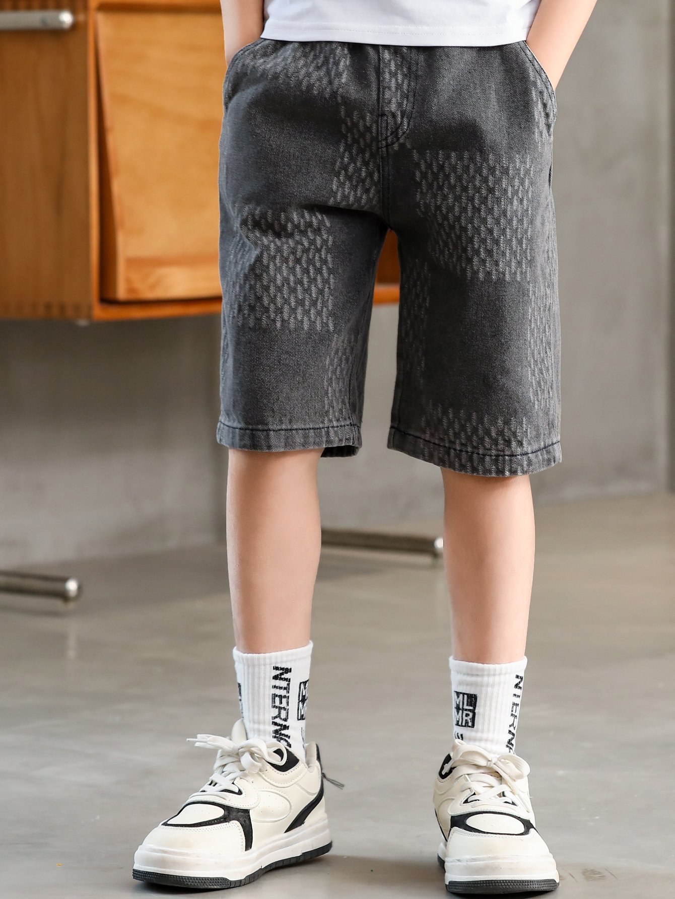 Boys Cotton Blend Patterned Denim Capri Shorts