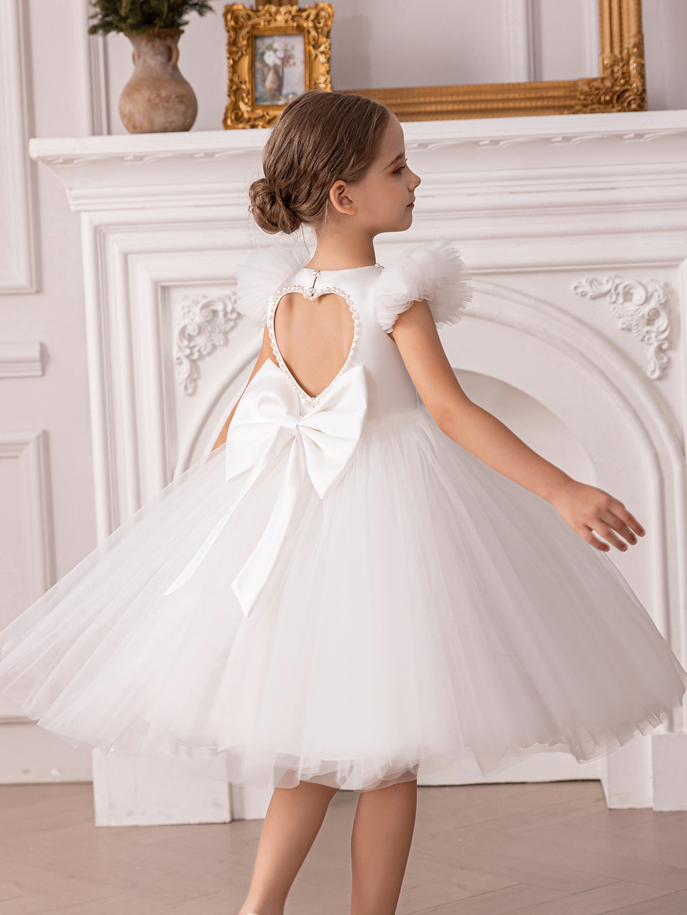 White A-Line Knee-Length Flower Dress with Heart Cutout Back