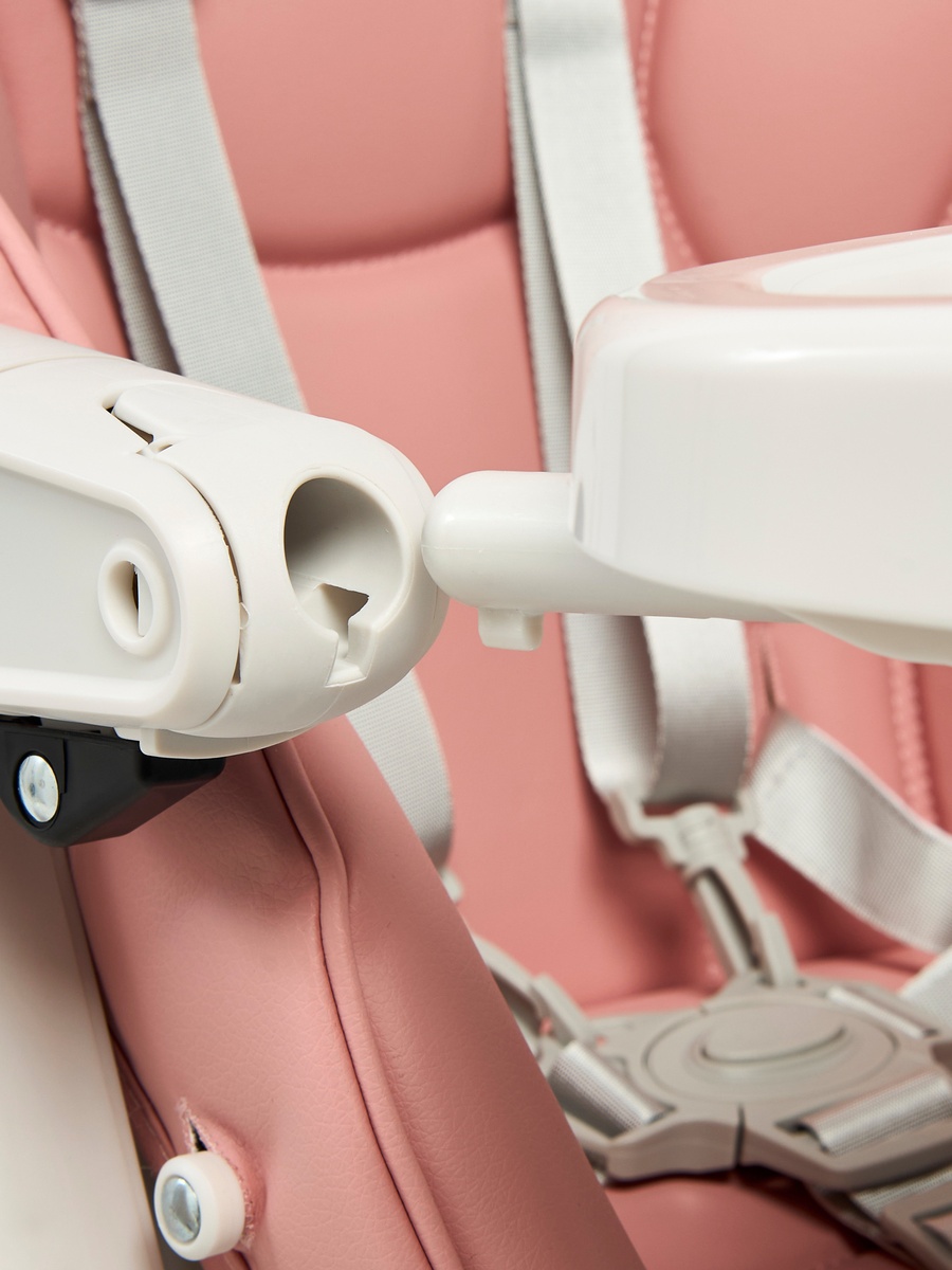 Olivia High Chair with 5 Position Height Adjustment