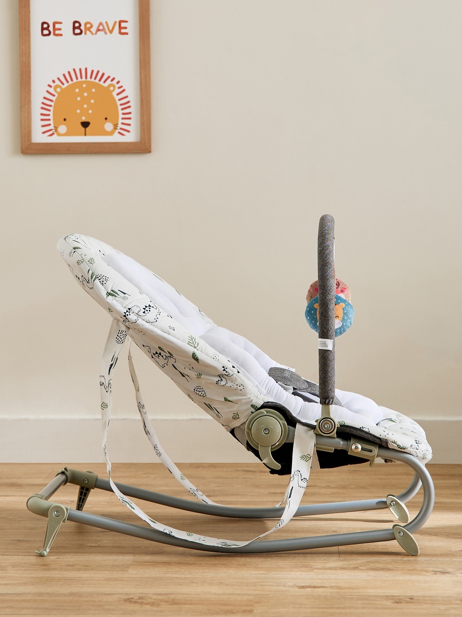 Cloud Print Scoria Baby Rocker