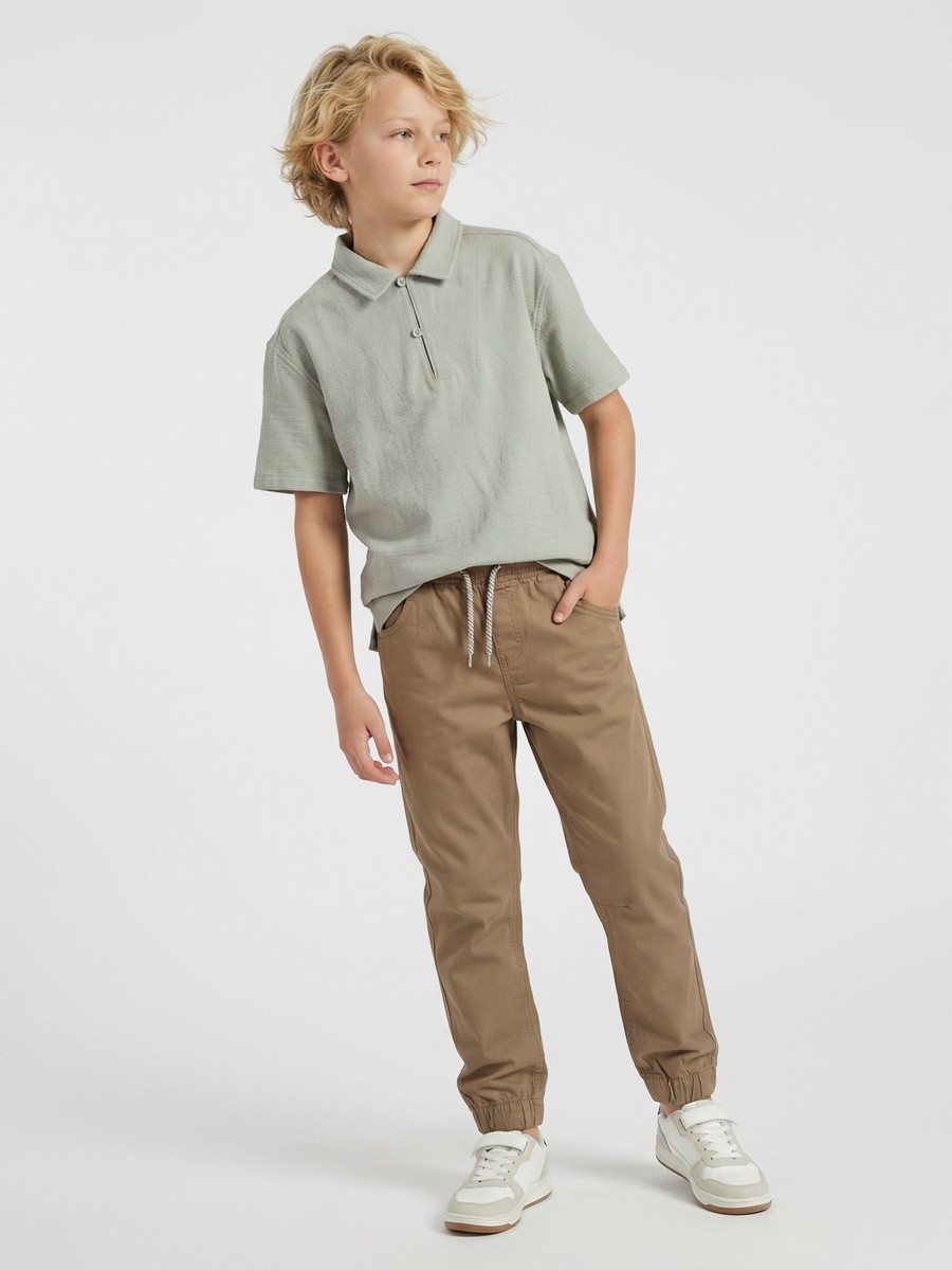 Collared Short Sleeves T-Shirt with Texture