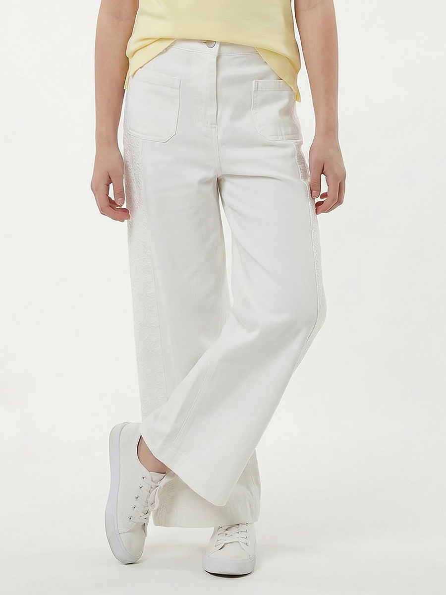 Trousers with Pockets and Buttoned Waist