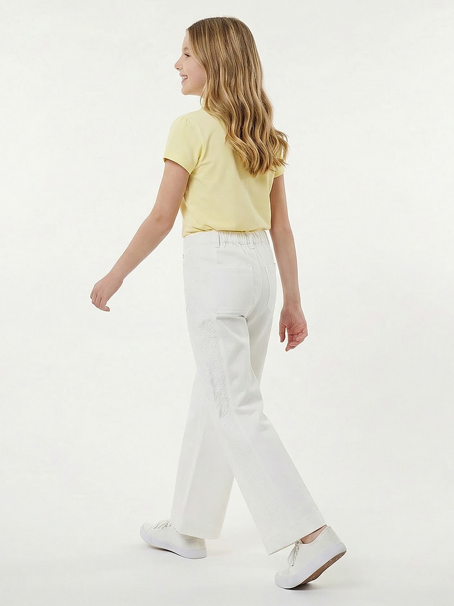 Trousers with Pockets and Buttoned Waist